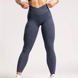 P'TULA BAREFORM Legging : 23" size MEDIUM, color "Rain", NEW